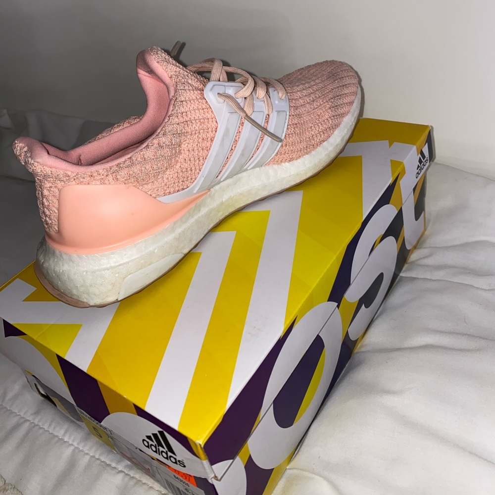 Pink Ultra Boost - Picture 2 of 5